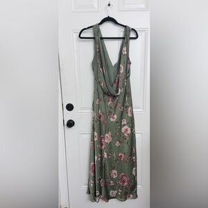 Elegant Backless Floral Dress in Green and Pink